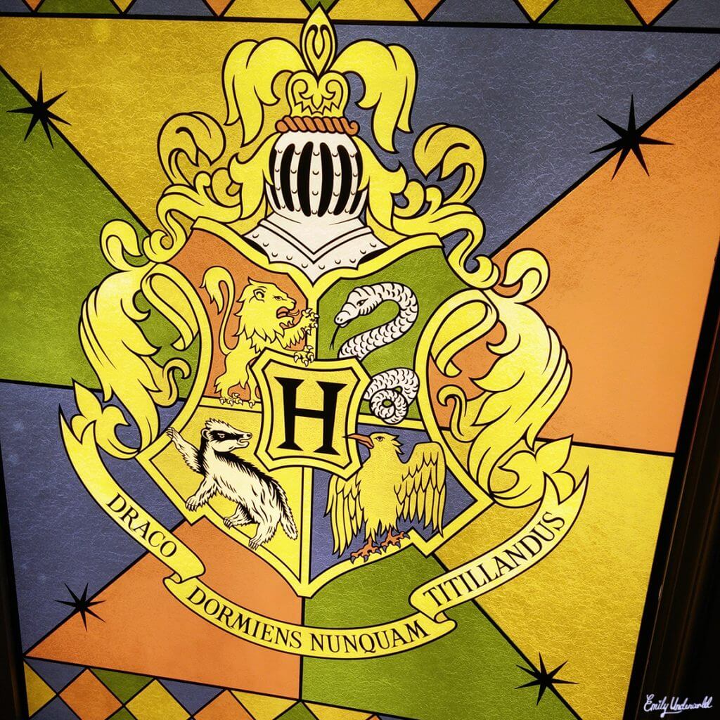 hogwarts-logo
