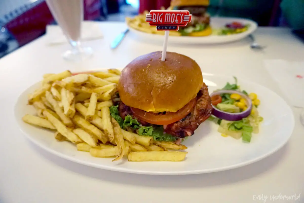 Big Moe's Diner Tandoori Chicken Burger
