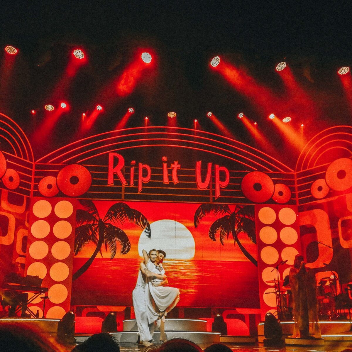 RIP IT UP! The West End’s Hottest New Show