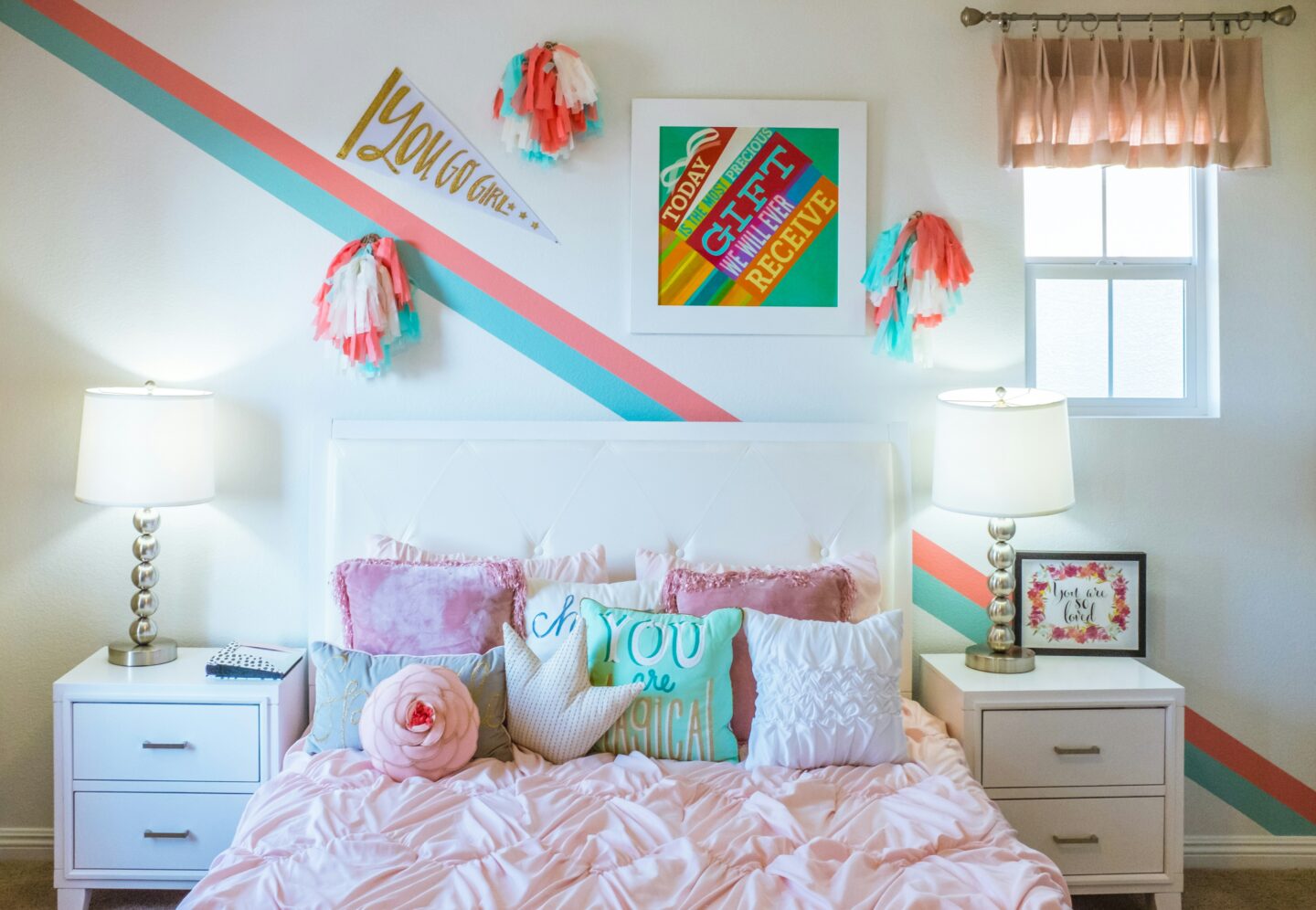 Cute girl's bedroom