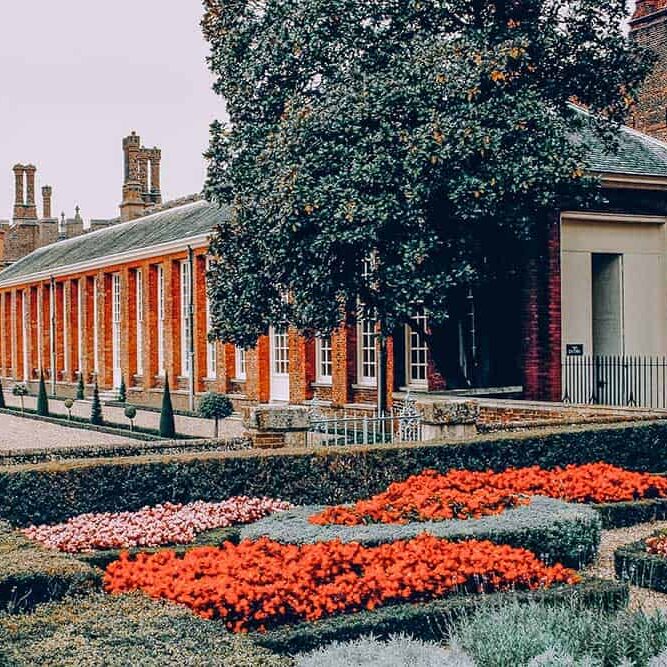 hampton court palace