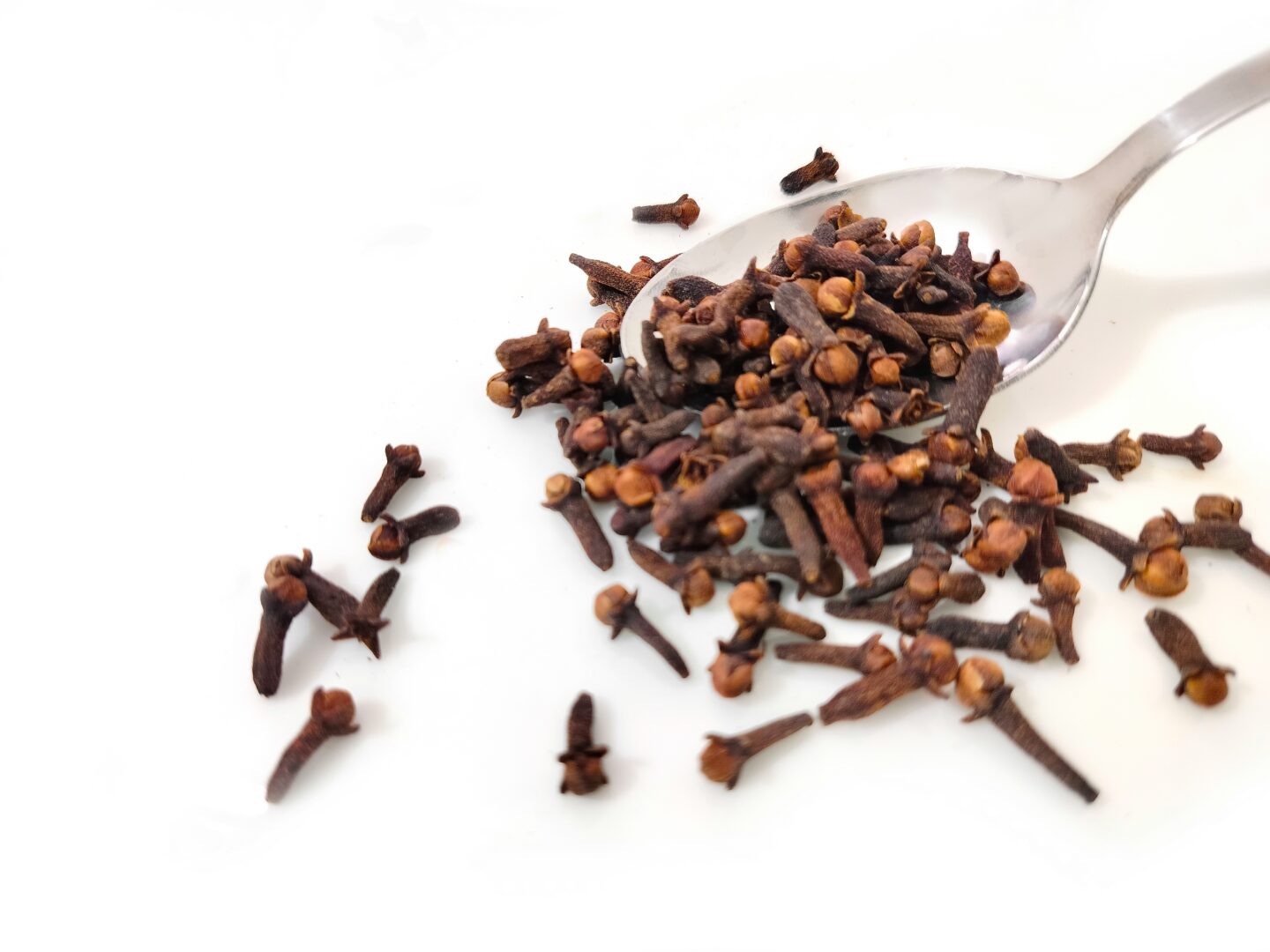 How Do Cloves Contribute To Improving Skin Health? How Do Cloves Contribute To Improving Skin Health?