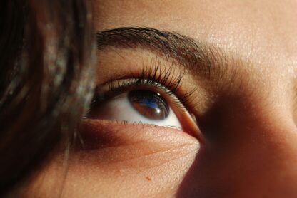 eyelashes