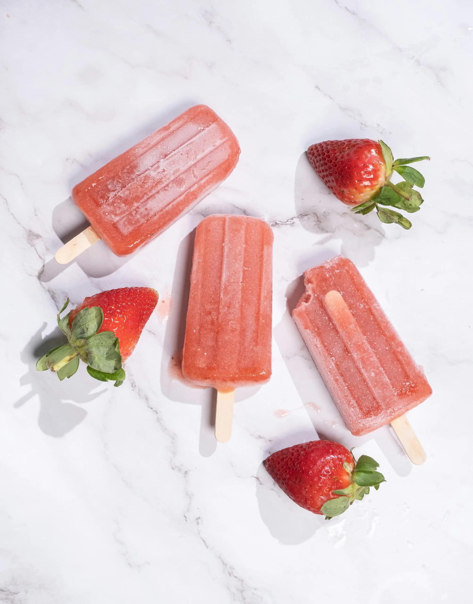 healthy strawberry popsicles