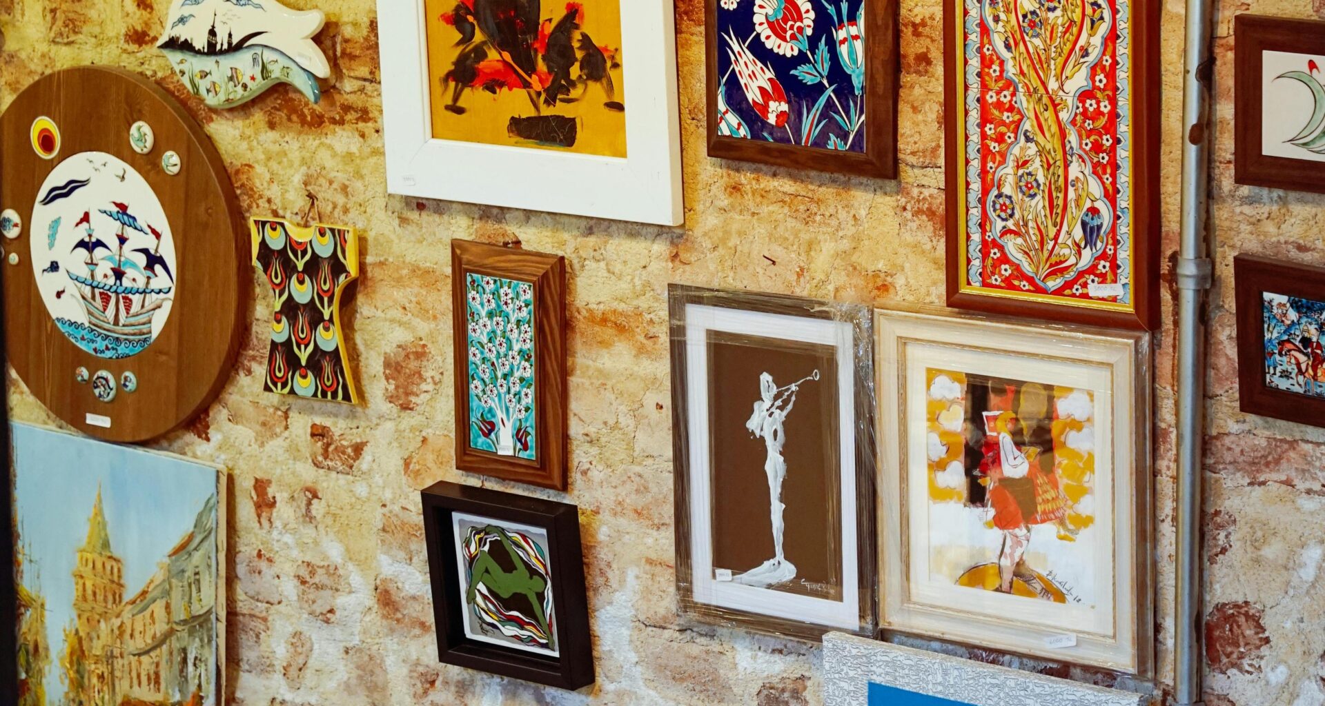 gallery wall