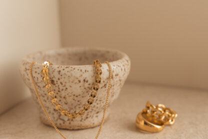 minimal jewellery