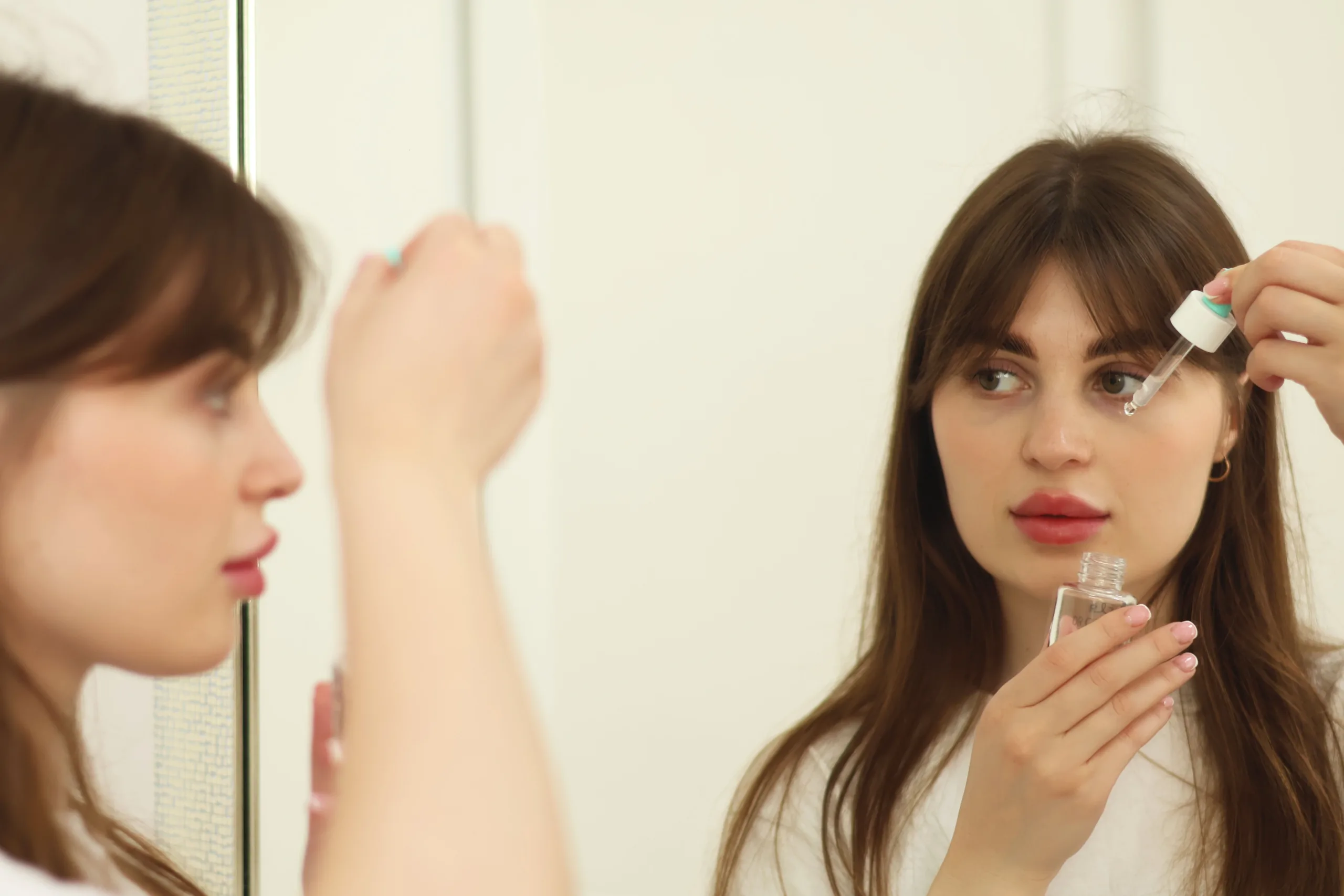 woman doing skincare