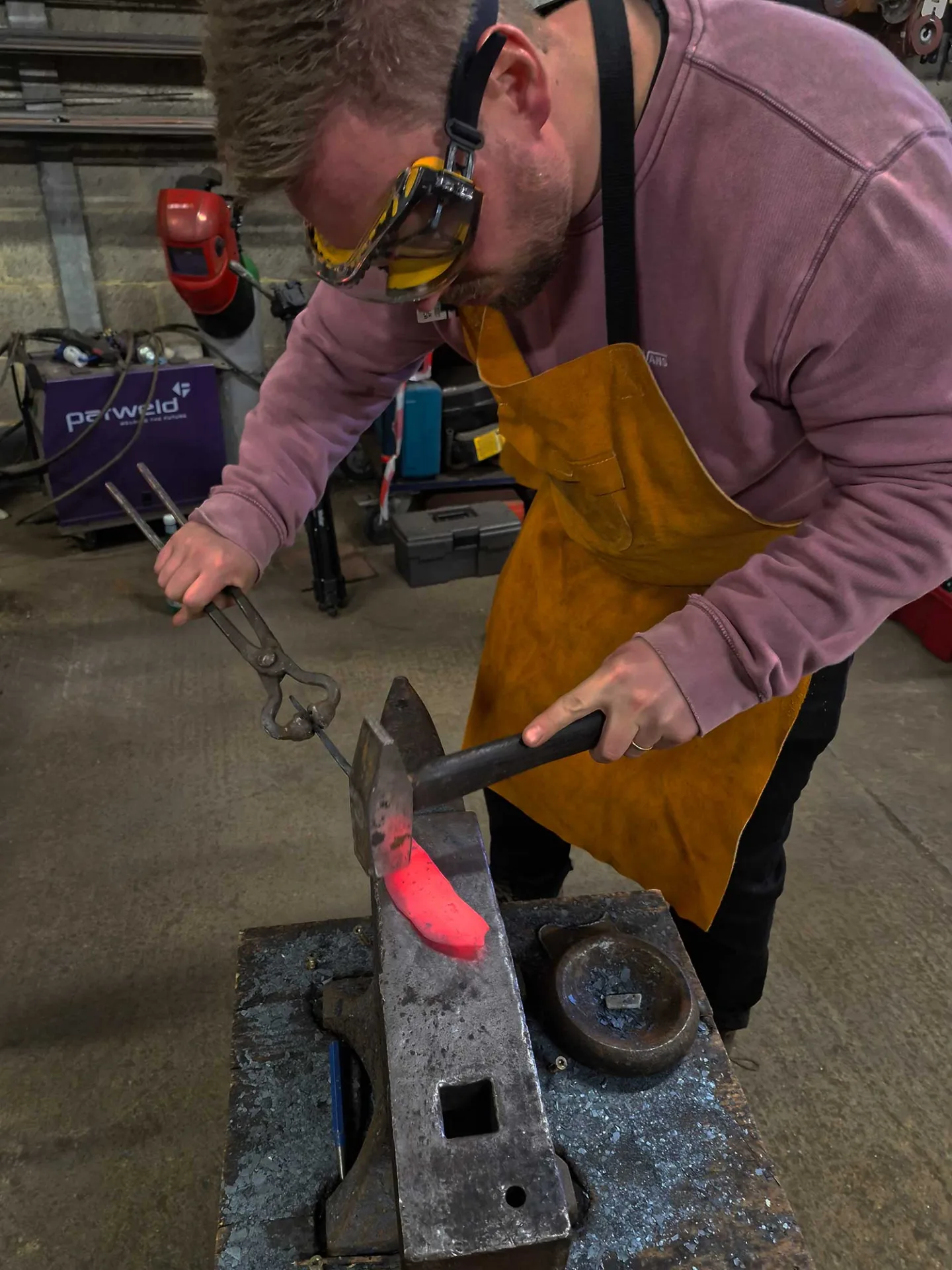 historic UK blacksmithing course